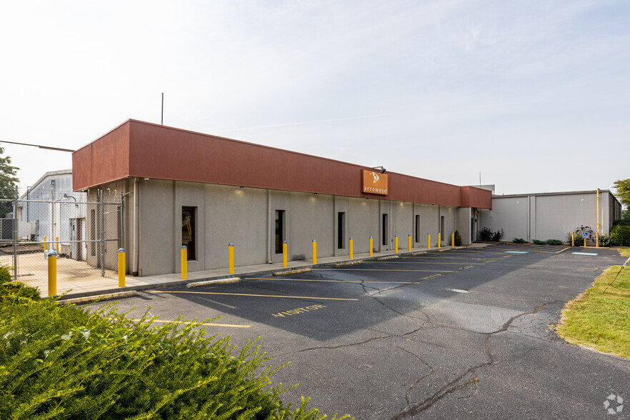 Primary Photo Of 4501 Allmond Ave, Louisville Warehouse For Lease