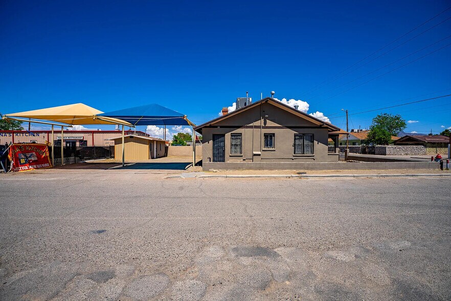 More Photos Of 100 E Washington St, Anthony Office For Sale