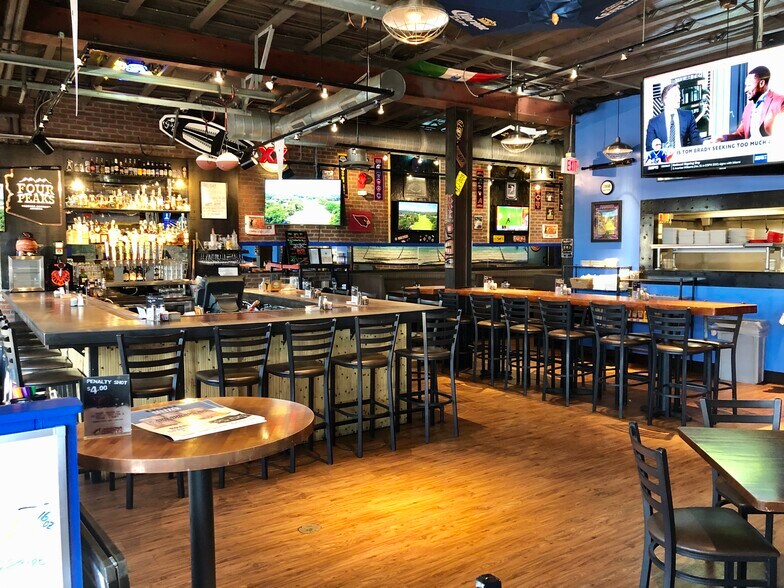 More Photos Of 6000-6022 N 16th St, Phoenix Unknown For Lease