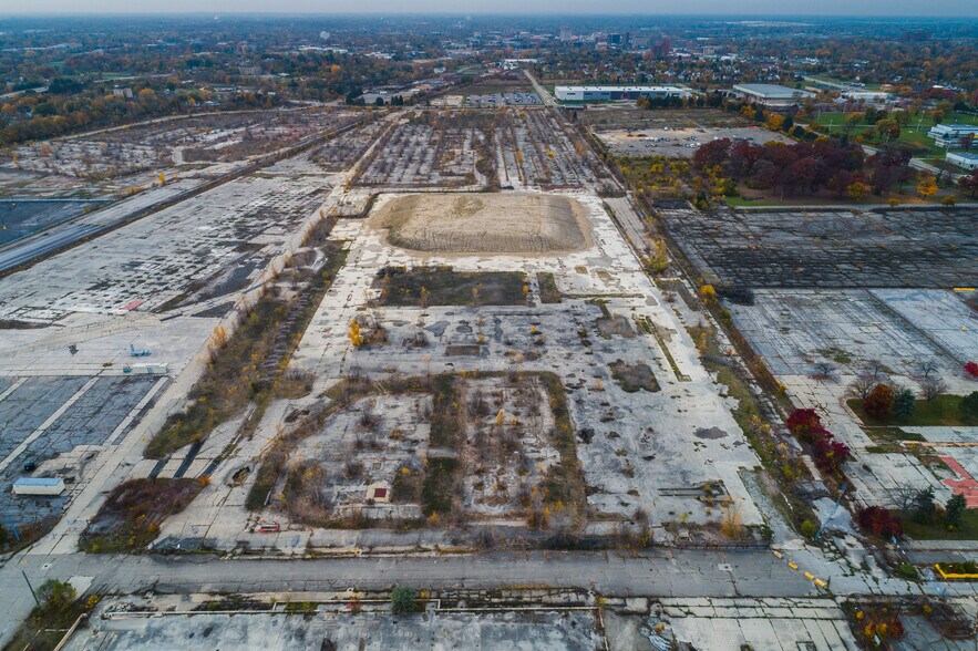 More Photos Of 2201 Industrial Ave, Flint Land For Sale