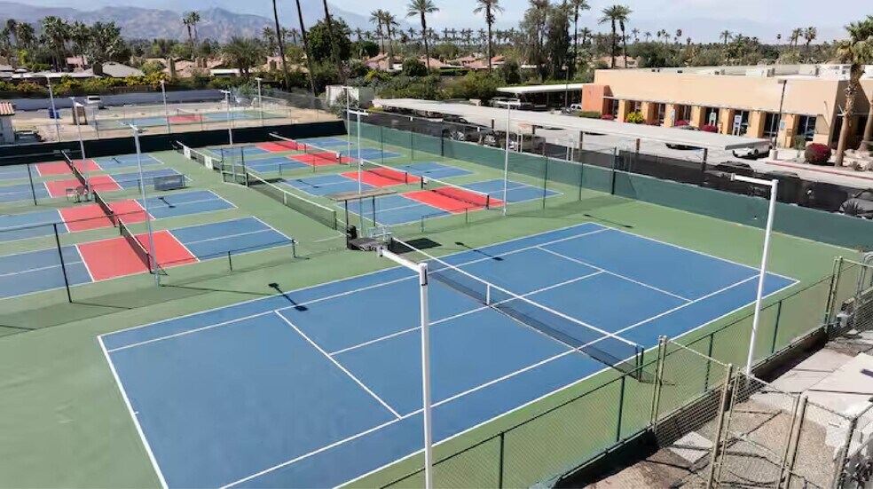 More Photos Of 74-700 Highway 111, Palm Desert Hotel For Lease