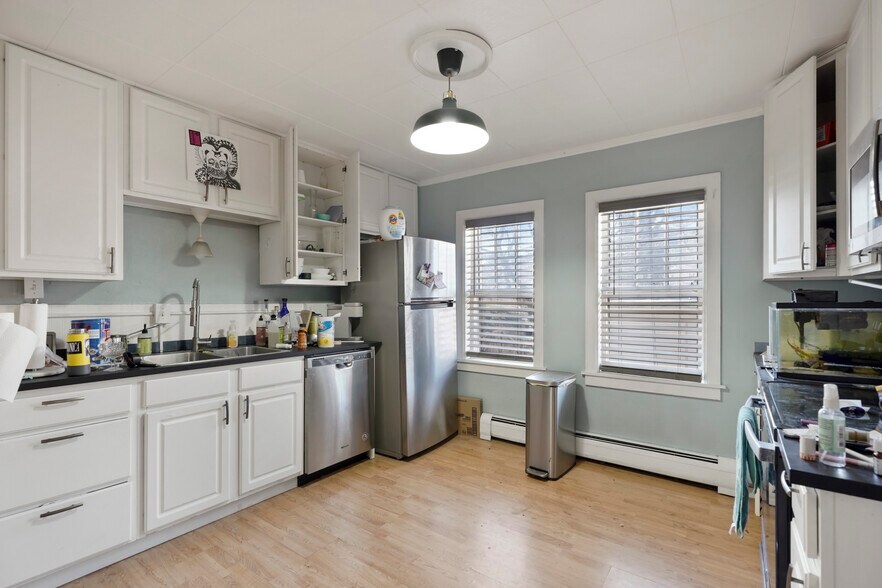 More Photos Of 403 23rd St, Golden Apartments For Sale