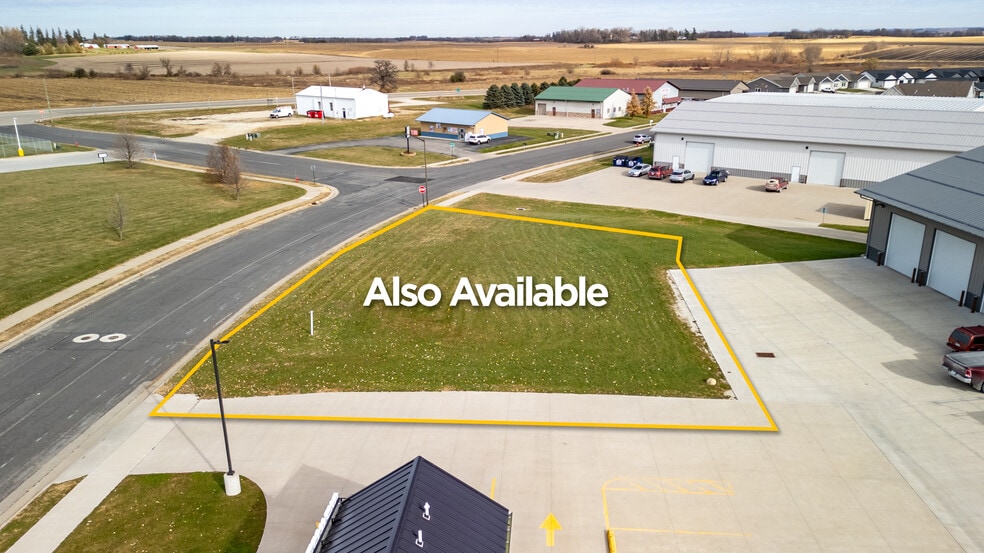 More Photos Of 331 Sandstone Dr NW, Eyota General Retail For Lease