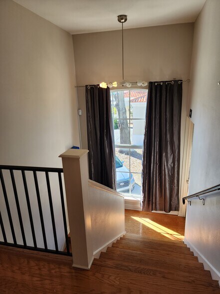 More Photos Of 3001 W Azeele St, Tampa Office For Lease