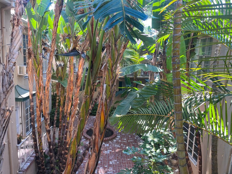 More Photos Of , Los Angeles Multifamily For Sale