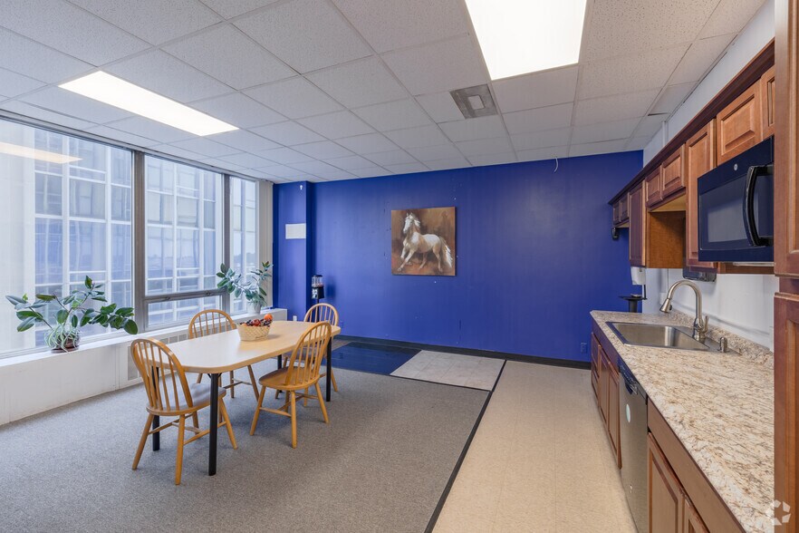 More Photos Of 15565 Northland Dr, Southfield Unknown For Sale