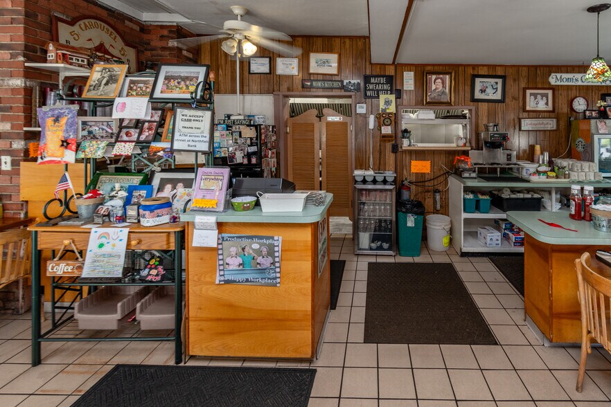 More Photos Of 36 John Ringo Rd, Ringoes Restaurant For Sale