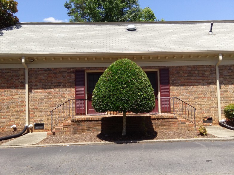 More Photos Of 1270 Mcconnell Dr, Decatur Medical For Lease