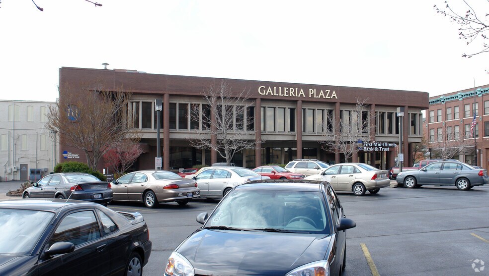 More Photos Of 111 E Main St, Decatur Office For Lease