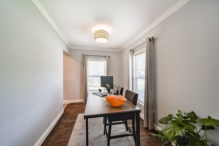 More Photos Of 543 Studewood St, Houston Specialty For Sale