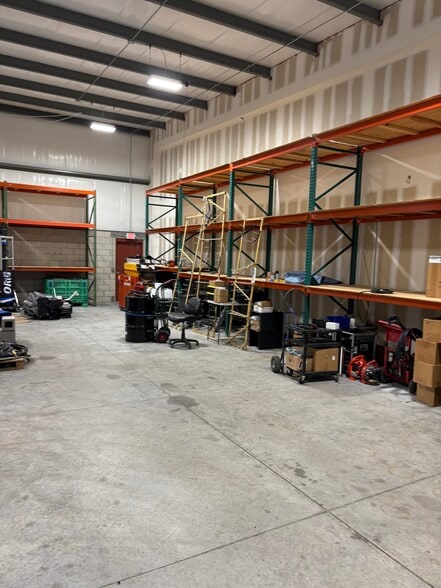 More Photos Of 715 Golden Spike Ln, Sanford Warehouse For Lease
