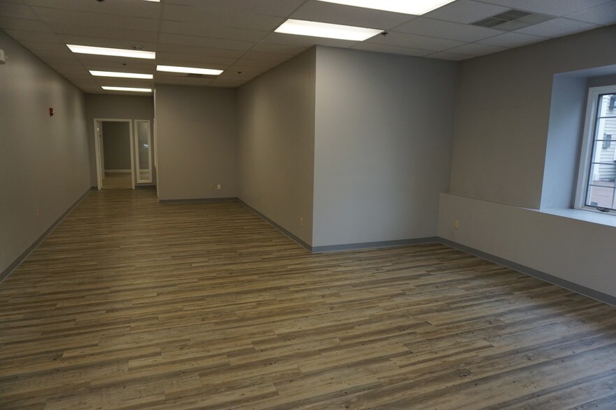 More Photos Of 31 Schoosett St, Pembroke Office For Lease