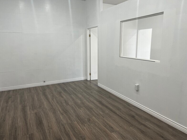 More Photos Of 1051 N Citrus Ave, Covina Freestanding For Sale