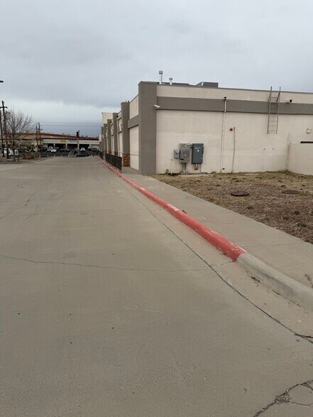 More Photos Of 1458-A N Lee Trevino Dr, El Paso Healthcare For Sale