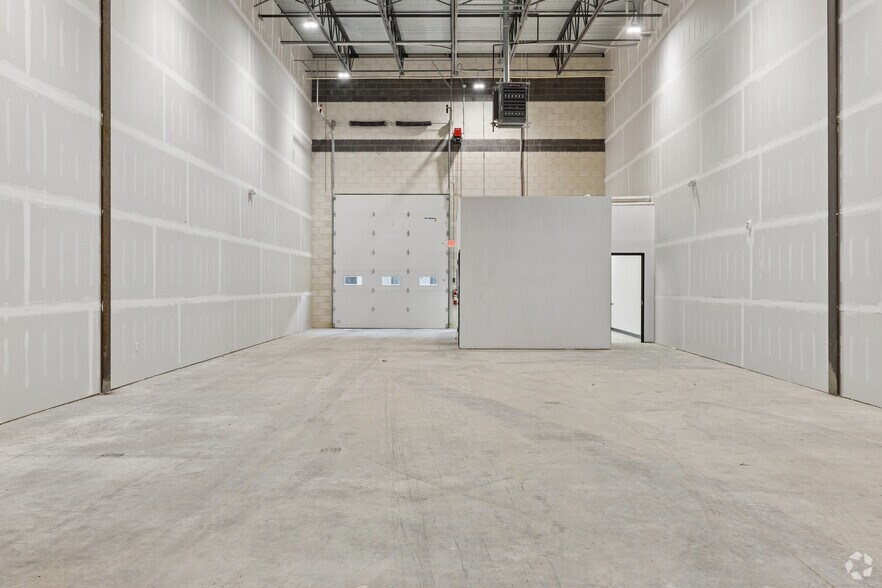 More Photos Of 596 Challenger Way, Jackson Warehouse For Lease