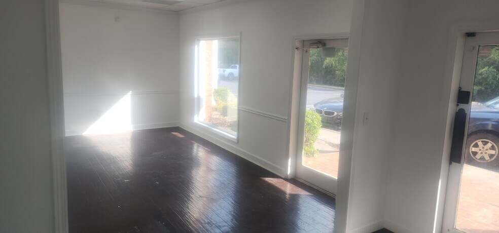 More Photos Of 861 Holcomb Bridge Rd, Roswell Office For Lease