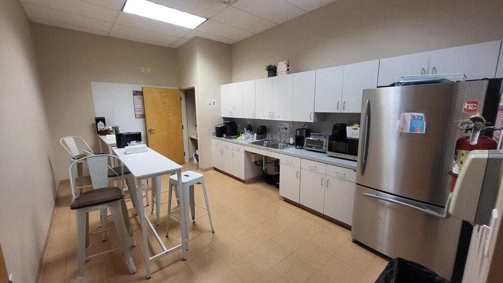 More Photos Of 74 SW 12th Ave, Dania Warehouse For Lease