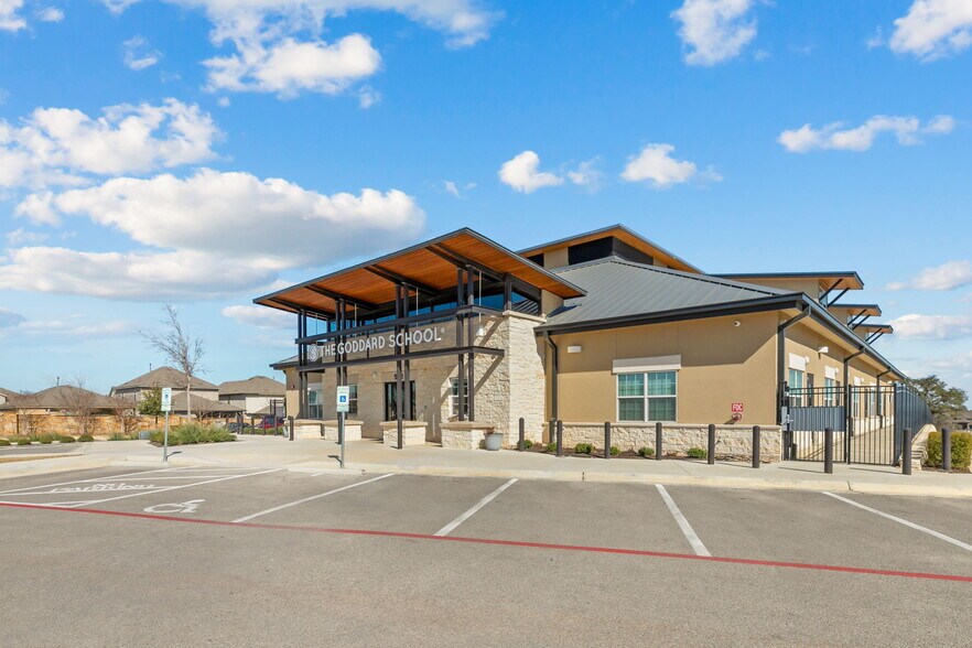 More Photos Of 582 Geneva St, New Braunfels Daycare Center For Sale