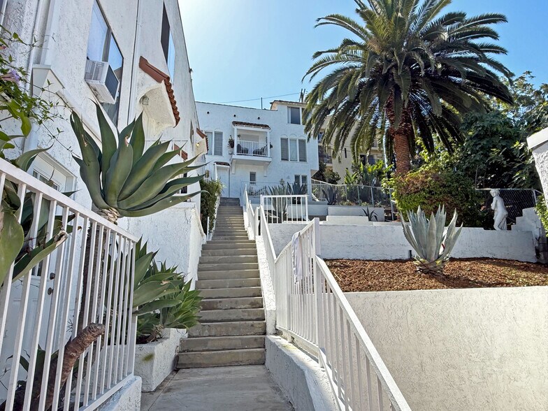 More Photos Of 722 Echo Park Ave, Los Angeles Apartments For Sale