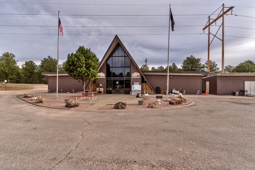 More Photos Of 1116 N 5th St, Custer Trailer Camper Park For Sale