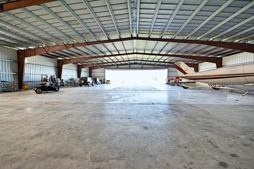 More Photos Of 4545 E FM 775, Seguin Manufacturing For Sale