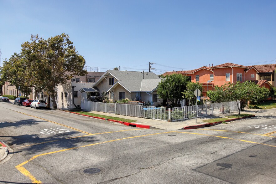 More Photos Of 2671 Clarendon Ave, Huntington Park Apartments For Sale