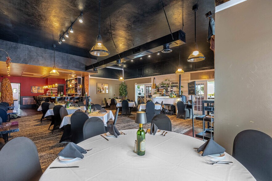 More Photos Of 227 E Cecil St, Springfield Restaurant For Sale