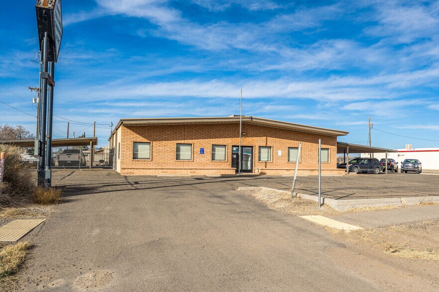 Primary Photo Of 405 E Florida St, Deming Medical For Sale