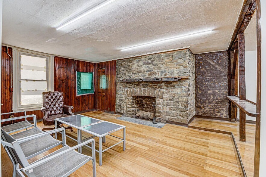 More Photos Of 216 E Main St, Batavia Storefront Retail Residential For Sale