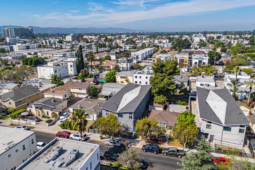 More Photos Of 5743 Case Ave, North Hollywood Apartments For Sale