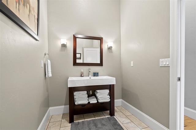 More Photos Of 408 Dousman St, Green Bay Storefront Retail Residential For Sale