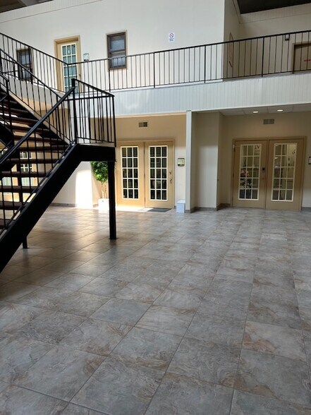 More Photos Of 170 Kinnelon Rd, Kinnelon Office Residential For Sale