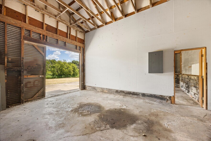 More Photos Of 301 S Main, Meridian Industrial For Sale