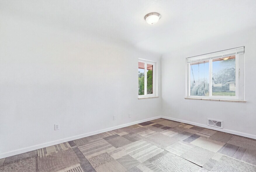 More Photos Of 1000 34th Ave, Greeley Freestanding For Sale