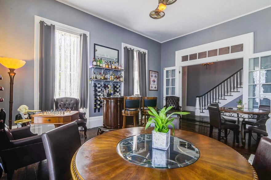 More Photos Of 1502 Market St, Galveston Hospitality For Sale