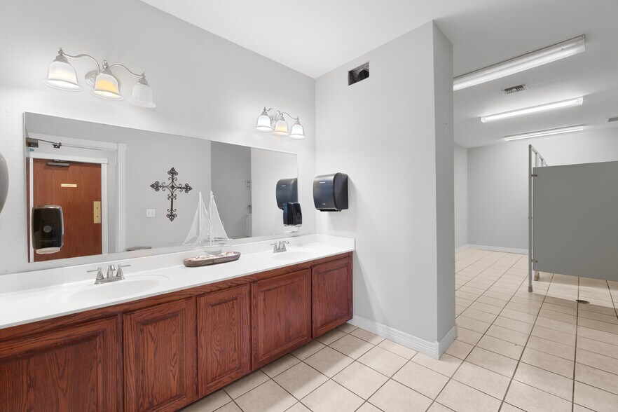 More Photos Of 1088 US Highway 271 N, Gilmer Religious Facility For Sale