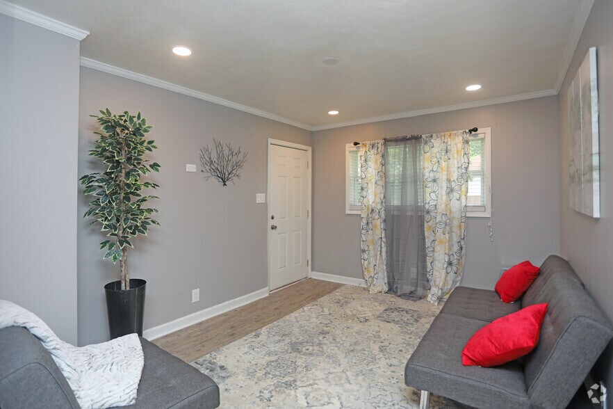 More Photos Of 820 W 7th St, Winston-Salem Apartments For Sale