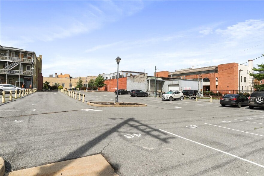 More Photos Of 82 W Washington St, Hagerstown Office For Sale