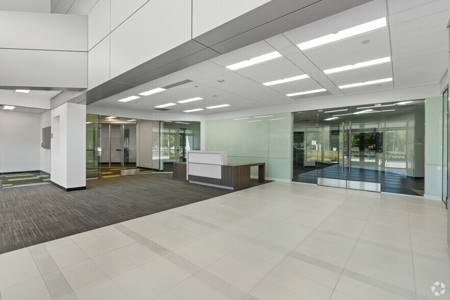 More Photos Of 2580 Junction Ave, San Jose Research And Development For Lease
