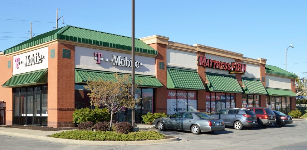 More Photos Of 7101-7109 W 91st St, Overland Park Freestanding For Lease