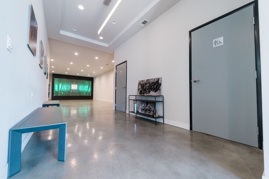 More Photos Of 1118 S Santa Fe Ave, Los Angeles Warehouse For Lease