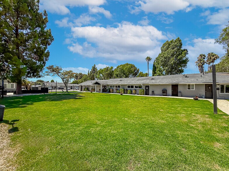 More Photos Of 1492 Sinaloa Rd, Simi Valley Religious Facility For Sale