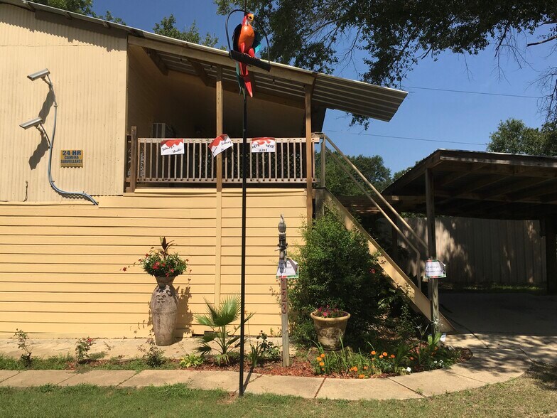 More Photos Of 143 Key Largo Ln, Lufkin Manufactured Housing Mobile Home Park For Sale