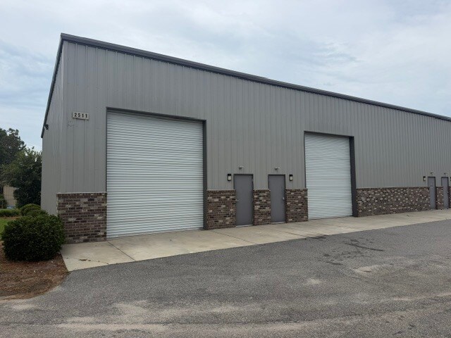 More Photos Of 2525 Vacation Dr, Myrtle Beach Warehouse For Lease