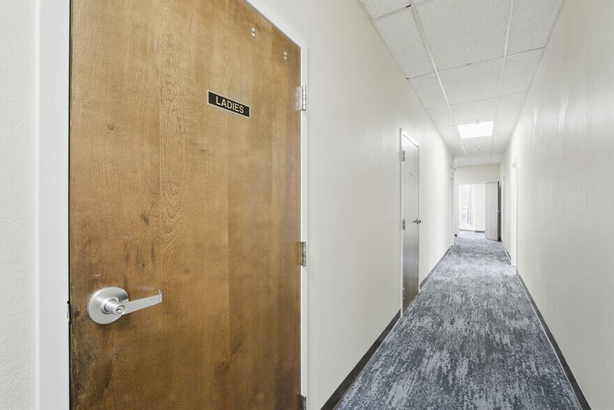 More Photos Of 301 Grand Ave, South San Francisco Office For Lease