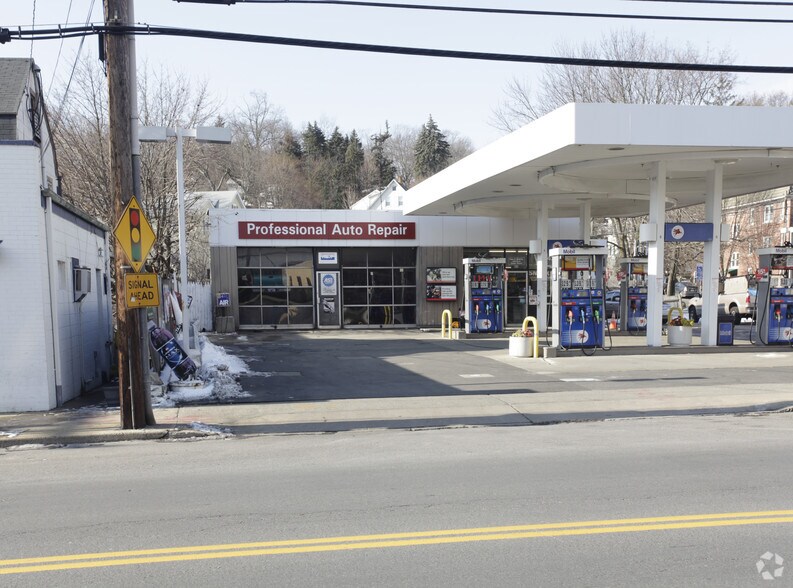 More Photos Of 936 Hope St, Stamford Service Station For Sale