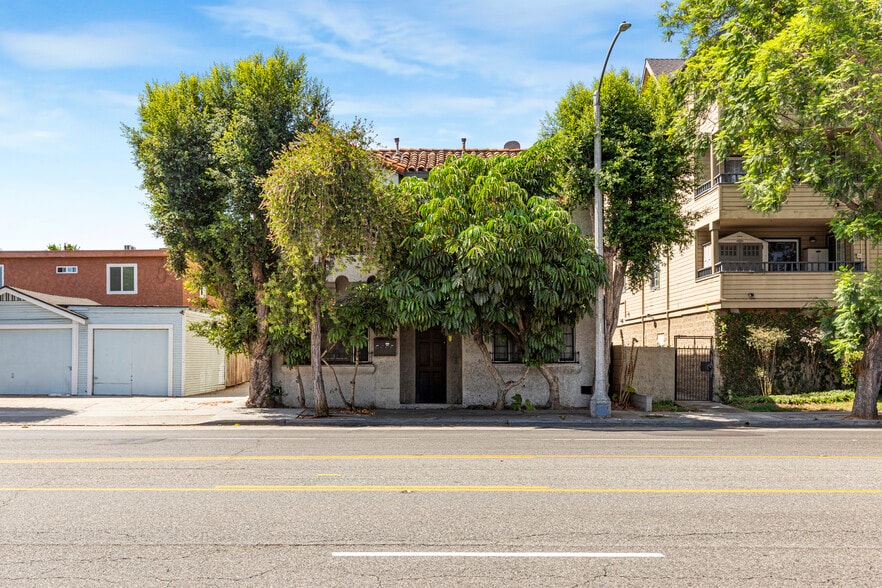 More Photos Of 3822 E 7th St, Long Beach Apartments For Sale