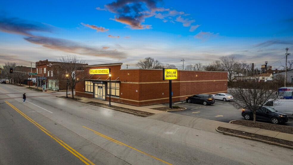 Primary Photo Of 7700 S Broadway, Saint Louis Freestanding For Sale