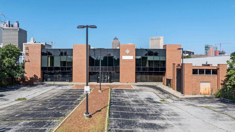 More Photos Of 195 N Grant Ave, Columbus Office For Sale