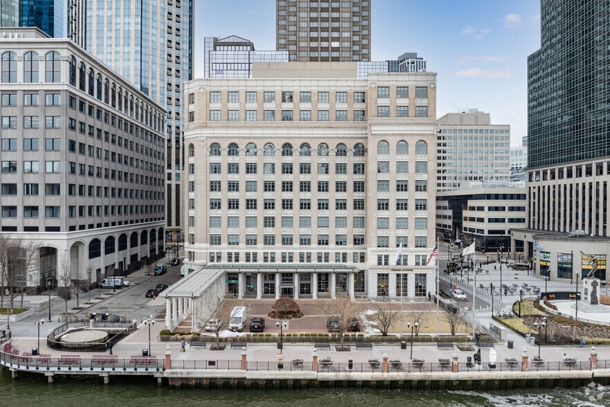 More Photos Of 15 Exchange Pl, Jersey City Office For Lease